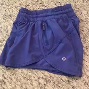 Lululemon Hotty Hot short